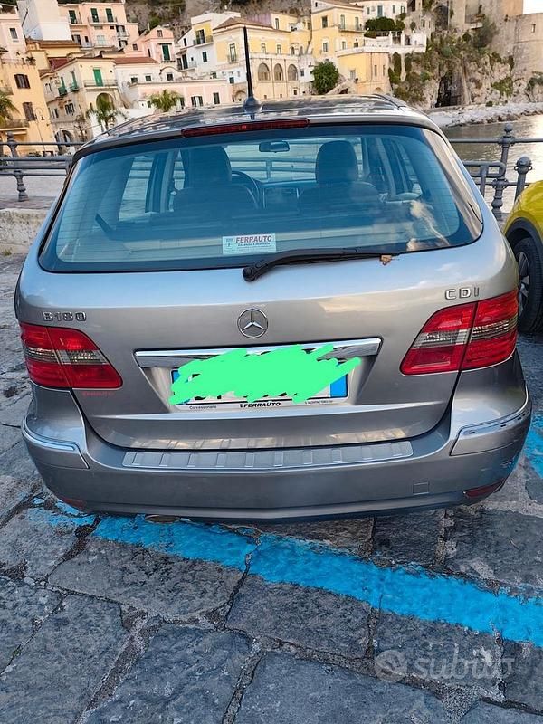 Grigio Usata 2008 Mercedes B180 Monovolume | 3600 € - Immagine 1/4