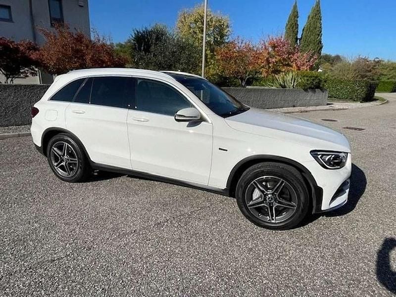 Usata Mercedes GLC300e Premium Plus 194 CV (142 kW) 2021 Bianco SUV