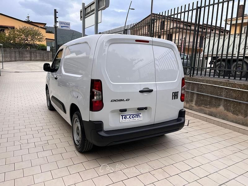 Nuova Fiat Doblò 101 CV (74 kW) 2026 Bianco Monovolume