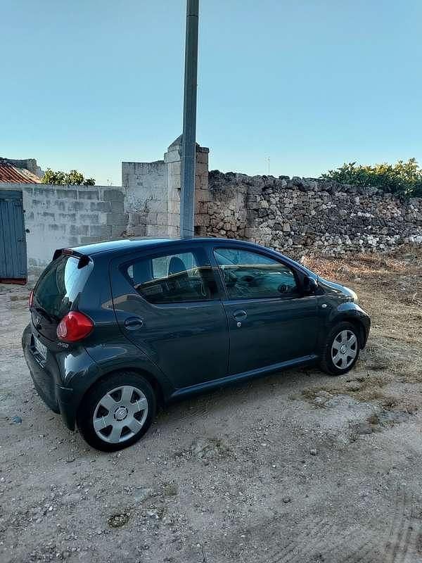 Usata Toyota Aygo Sol 54 CV (39 kW) 2006 Utilitaria
