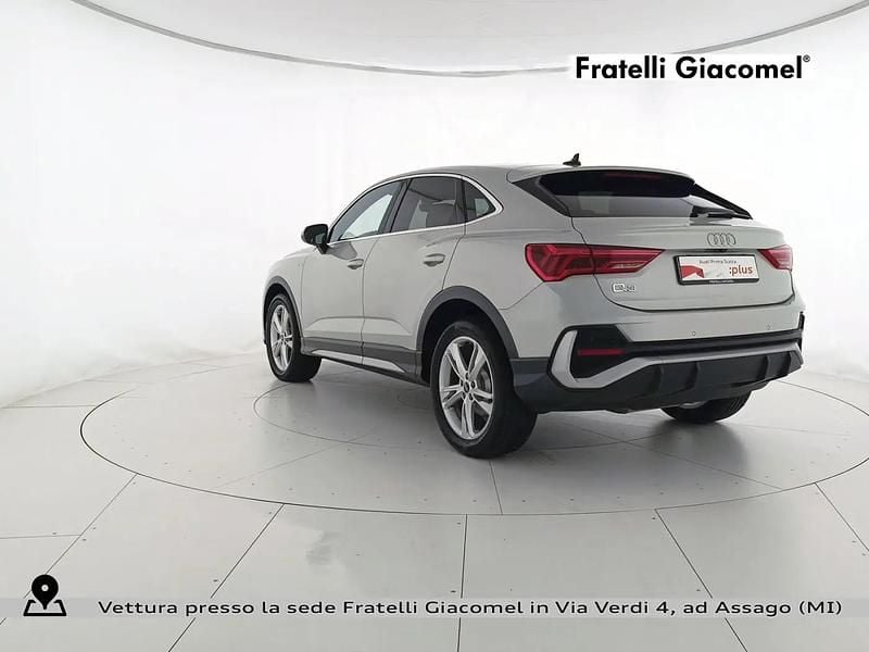 Nuova Audi Q3 Sportback S-Line 150 CV (110 kW) 2025 Argento cavo metallizzato SUV
