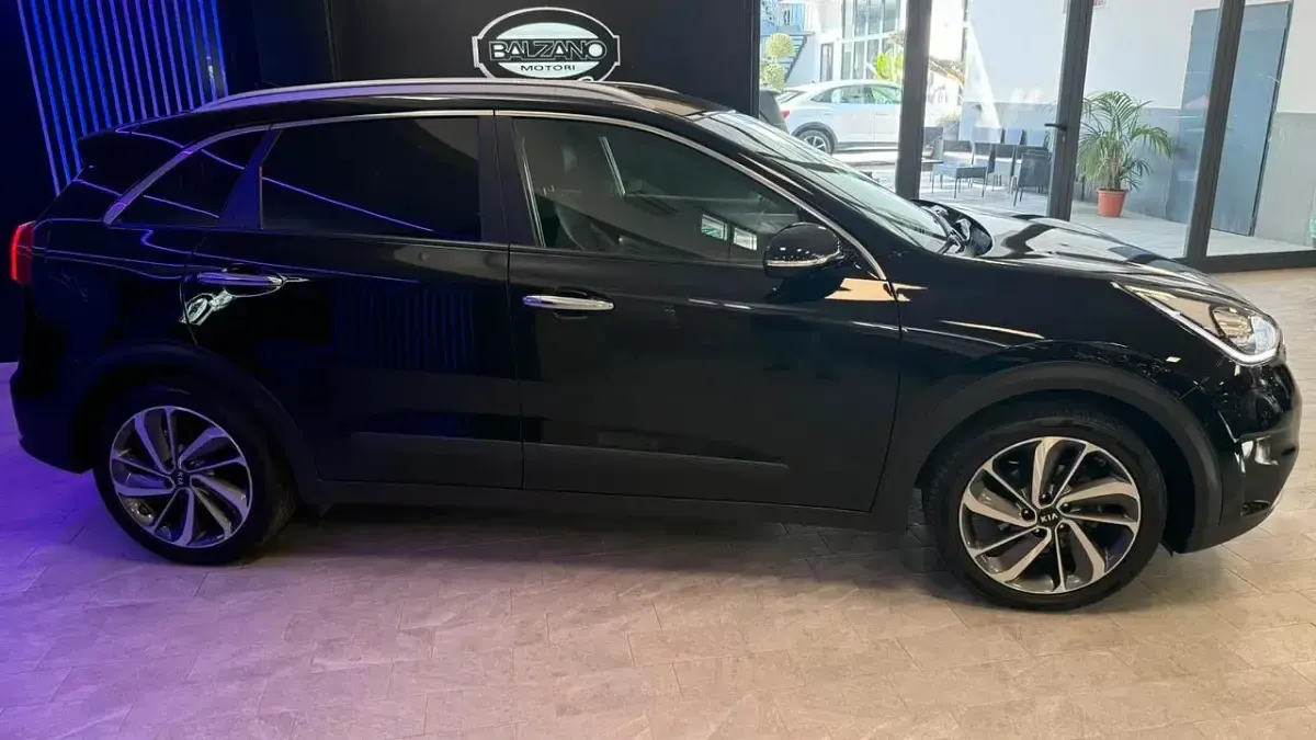 Usata Kia Niro Style 104 CV (76 kW) 2019 Nero SUV