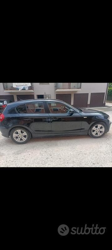 Usata BMW 118 2010 Nero Utilitaria