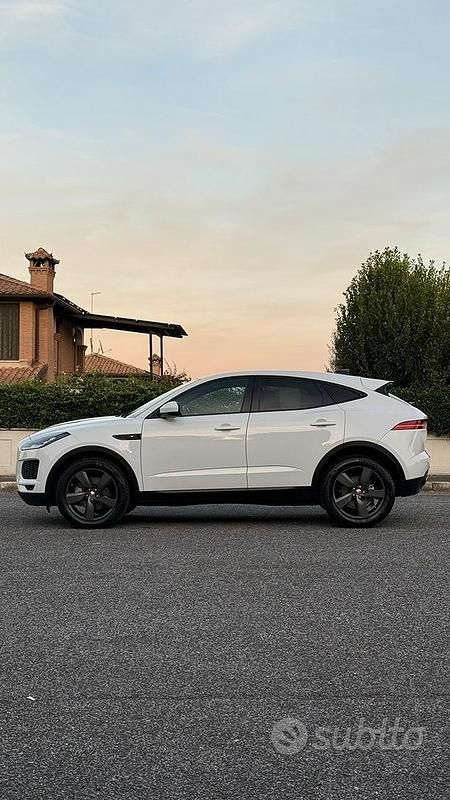 Usata Jaguar E-Pace R-Dynamic 150 CV (110 kW) 2019 Bianco SUV