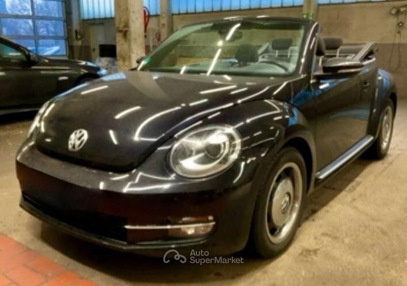 Usata VW Beetle Cabriolet Design 105 CV (77 kW) 2014 Nero Cabrio