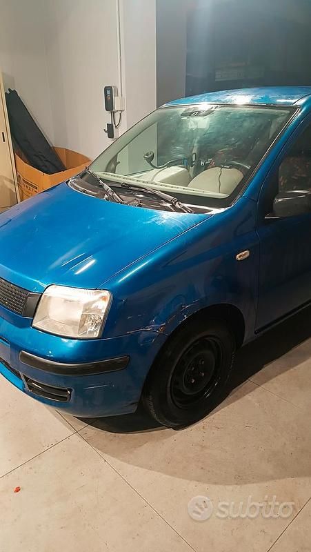 Usata Fiat Panda 54 CV (39 kW) 2005 Blu Berlina