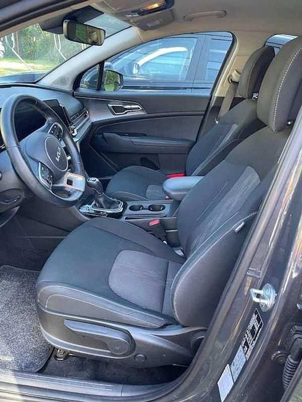 Usata Kia Sportage Style 136 CV (100 kW) 2023 Penta metal SUV