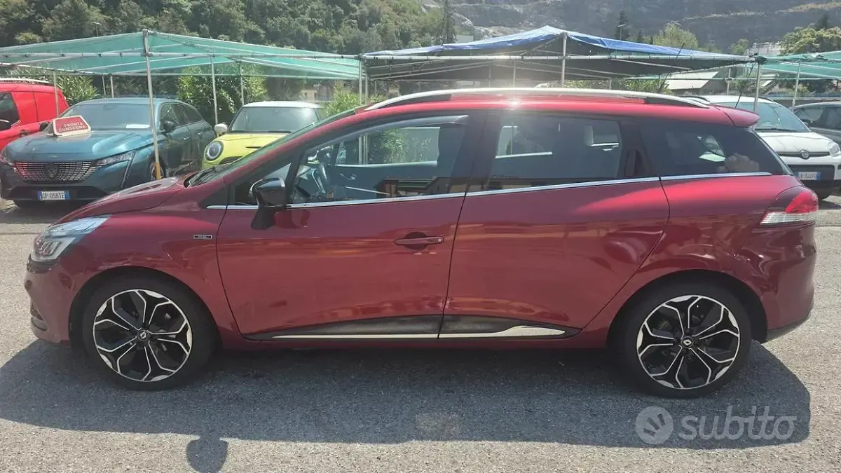 Usata Renault Clio 90 CV (66 kW) 2018 Rosso Station wagon