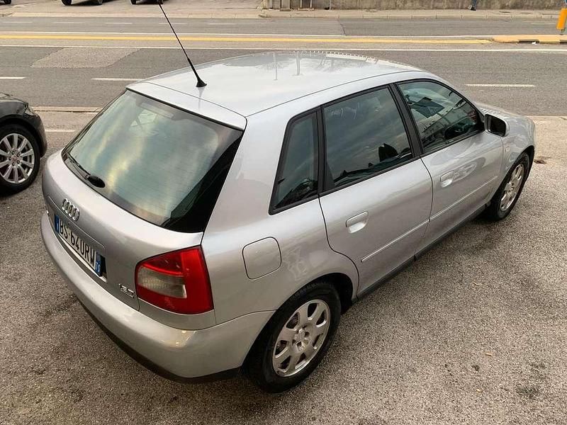 Usata Audi A3 150 CV (110 kW) 2002 Argento Utilitaria
