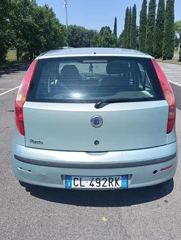 Usata Fiat Punto 60 CV (44 kW) 2003 Utilitaria