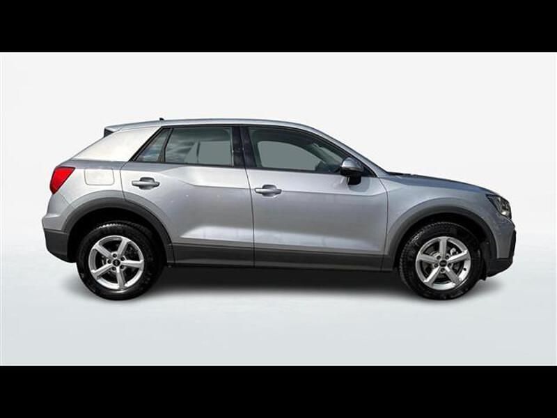 Usado Audi Q2 Business 2021 Gris SUV