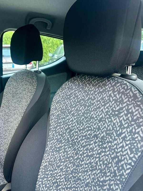 Usata Lancia Ypsilon Silver 69 CV (50 kW) 2022 Nero Utilitaria