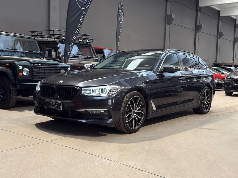Usata BMW 520 Luxury Line 190 CV (139 kW) 2017 Grigio metallizzato Station wagon