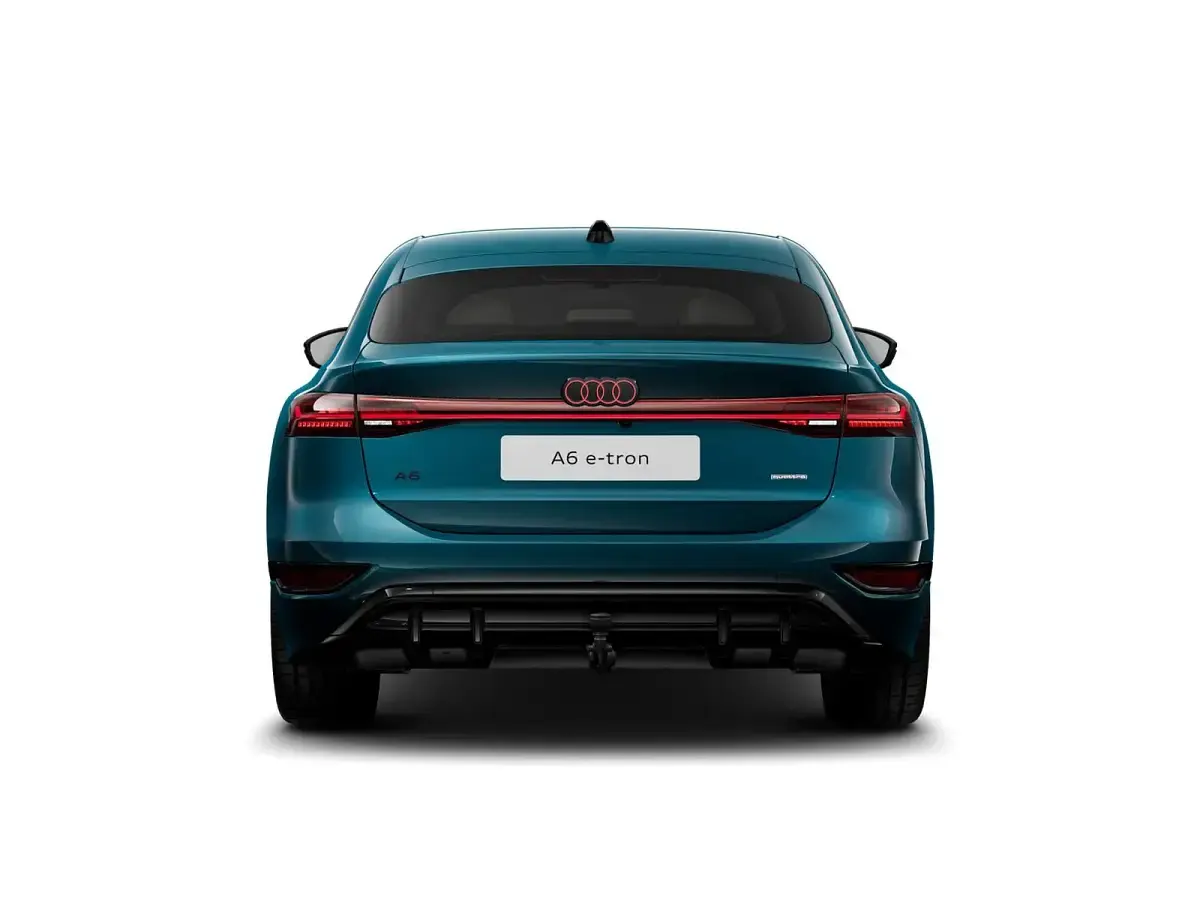 Nuova Audi A6 e-tron S-Line 314 kW (428 CV) 2026 Blu malpelo metallizzato Berlina