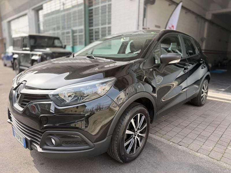 Usata Renault Captur 90 CV (66 kW) 2017 Nero SUV