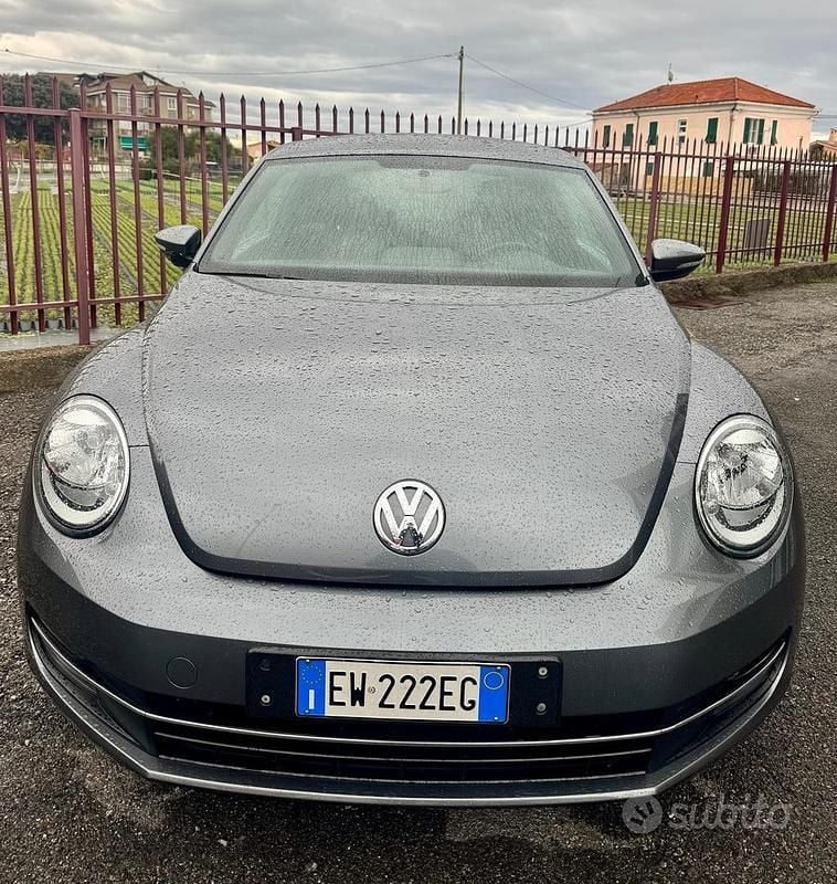 Grigio Usata 2014 VW Maggiolino Sport Tre volumi | 12.900 € (Super prezzo) - Immagine 1/4
