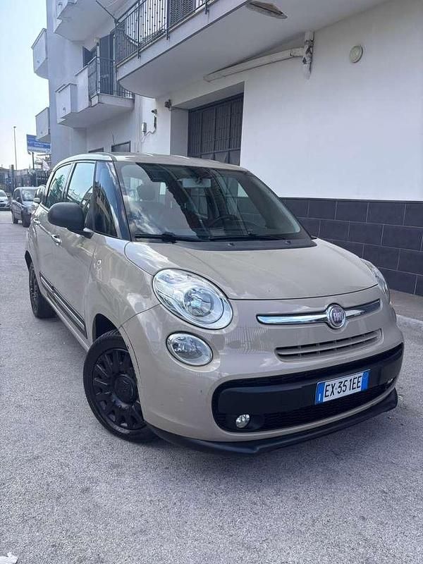 Usata Fiat 500L Lounge 85 CV (62 kW) 2014 Beige Monovolume