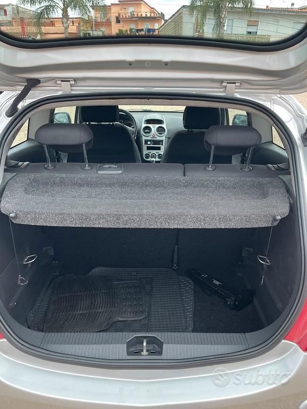 Usata Opel Corsa 2009 Grigio Utilitaria