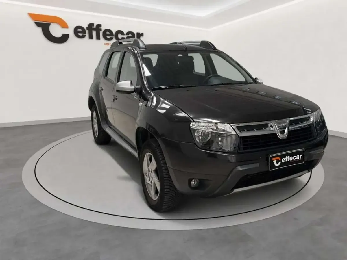 Usata Dacia Duster Lauréate 107 CV (78 kW) 2013 Nero SUV