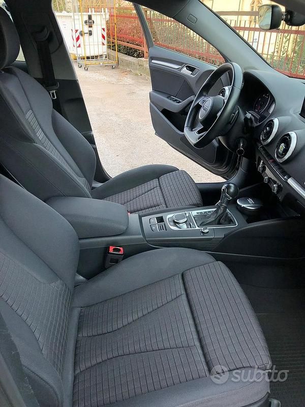Usata Audi A3 Sport 2018 Grigio Berlina