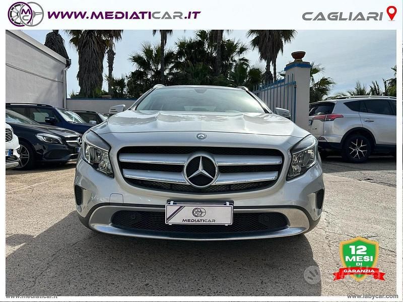 Usata Mercedes GLA200 136 CV (100 kW) 2016 Grigio SUV