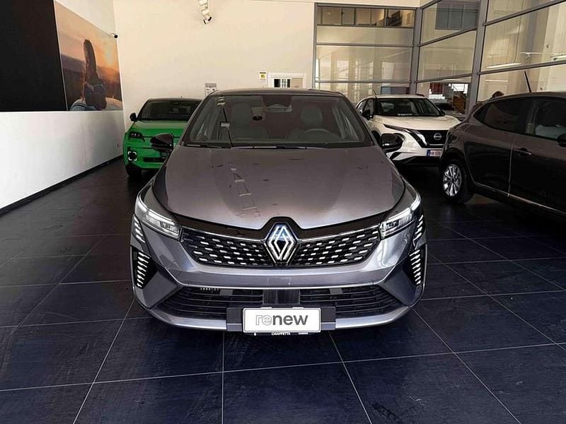 Usata Renault Clio V Techno 91 CV (66 kW) 2025 Grigio scisto Berlina