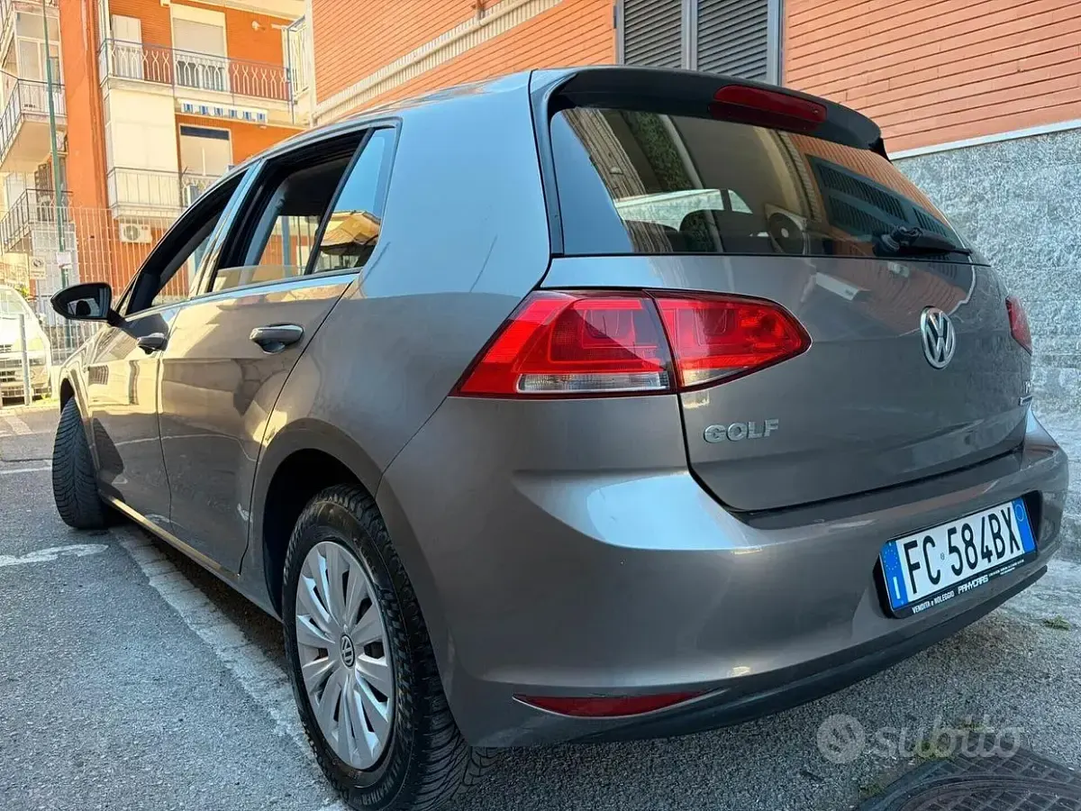 Usata VW Golf VII Executive 110 CV (80 kW) 2016 Grigio Berlina
