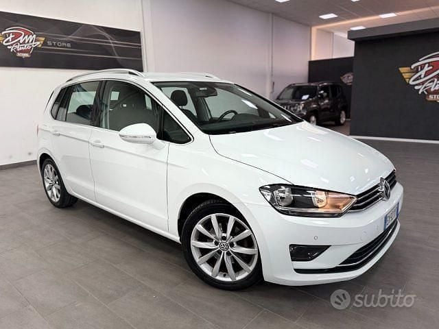 Usata VW Golf Sportsvan Highline 110 CV (80 kW) 2015 Bianco Monovolume