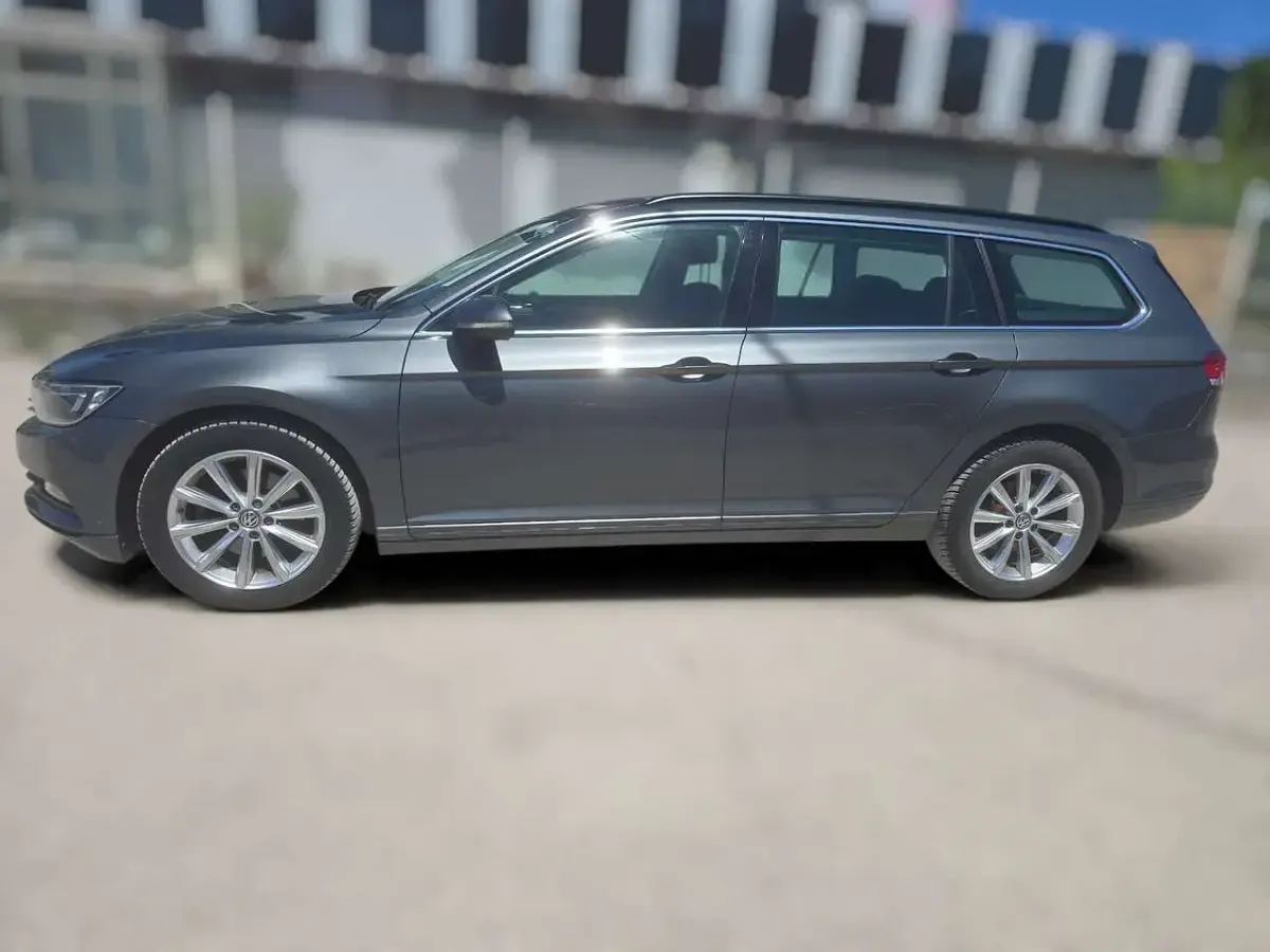 Usata VW Passat Comfortline 150 CV (110 kW) 2016 Grigio Station wagon