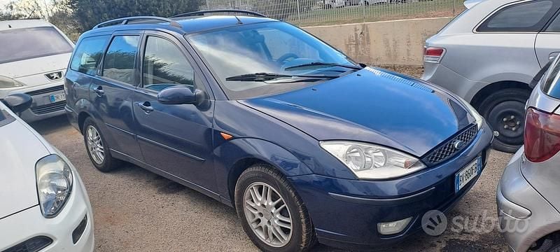 Usata Ford Focus 116 CV (85 kW) 2002 Blu Station wagon