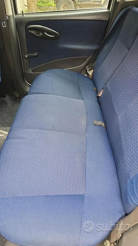 Usata Fiat Punto 2003 Grigio Utilitaria