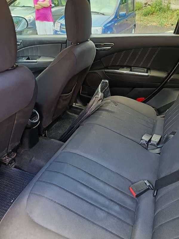 Begagnad Lancia Delta 120 HK (88 kW) 2009 Halvkombi