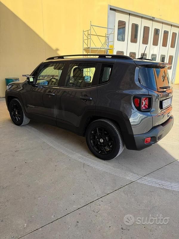 Usata Jeep Renegade Limited 130 CV (95 kW) 2023 Grigio SUV