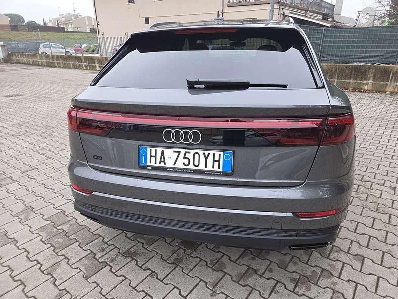 Usata Audi Q8 Sport 231 CV (169 kW) 2025 Grigio SUV