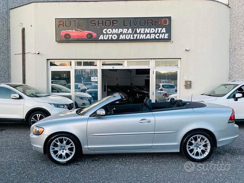 Usata Volvo C70 Summum 136 CV (100 kW) 2010 Grigio Cabrio