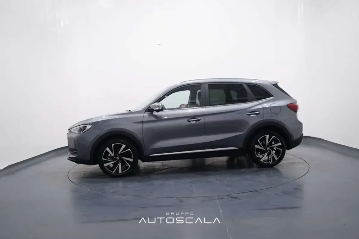 Nuova MG ZS Luxury 102 CV (75 kW) 2026 Grigio SUV