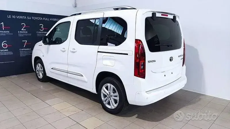 Nuova Toyota Proace Verso City 100 kW (136 CV) 2026 Bianco Station wagon