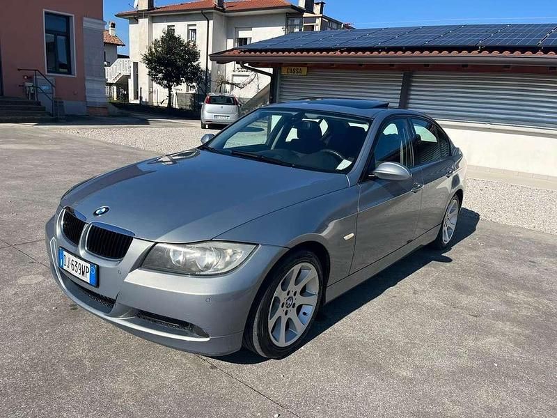 Usata BMW 318 122 CV (89 kW) 2007 Berlina