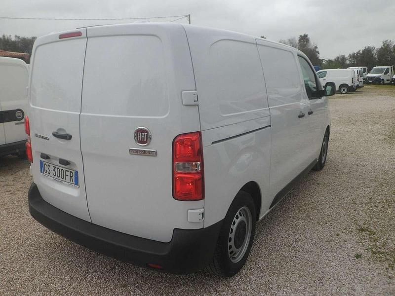 Usata Fiat Scudo 120 CV (88 kW) 2024 Bianco Furgone