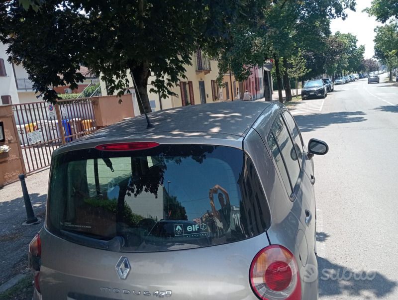 Usata Renault Modus 2009 Grigio Monovolume