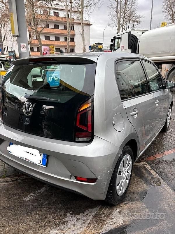 Grigio Usata 2017 VW up! Utilitaria | 5100 € (Super prezzo) - Immagine 1/4