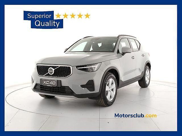 Argento Nuova 2025 Volvo XC40 SUV | 29.852 € (Ottimo prezzo) - Immagine 1/4