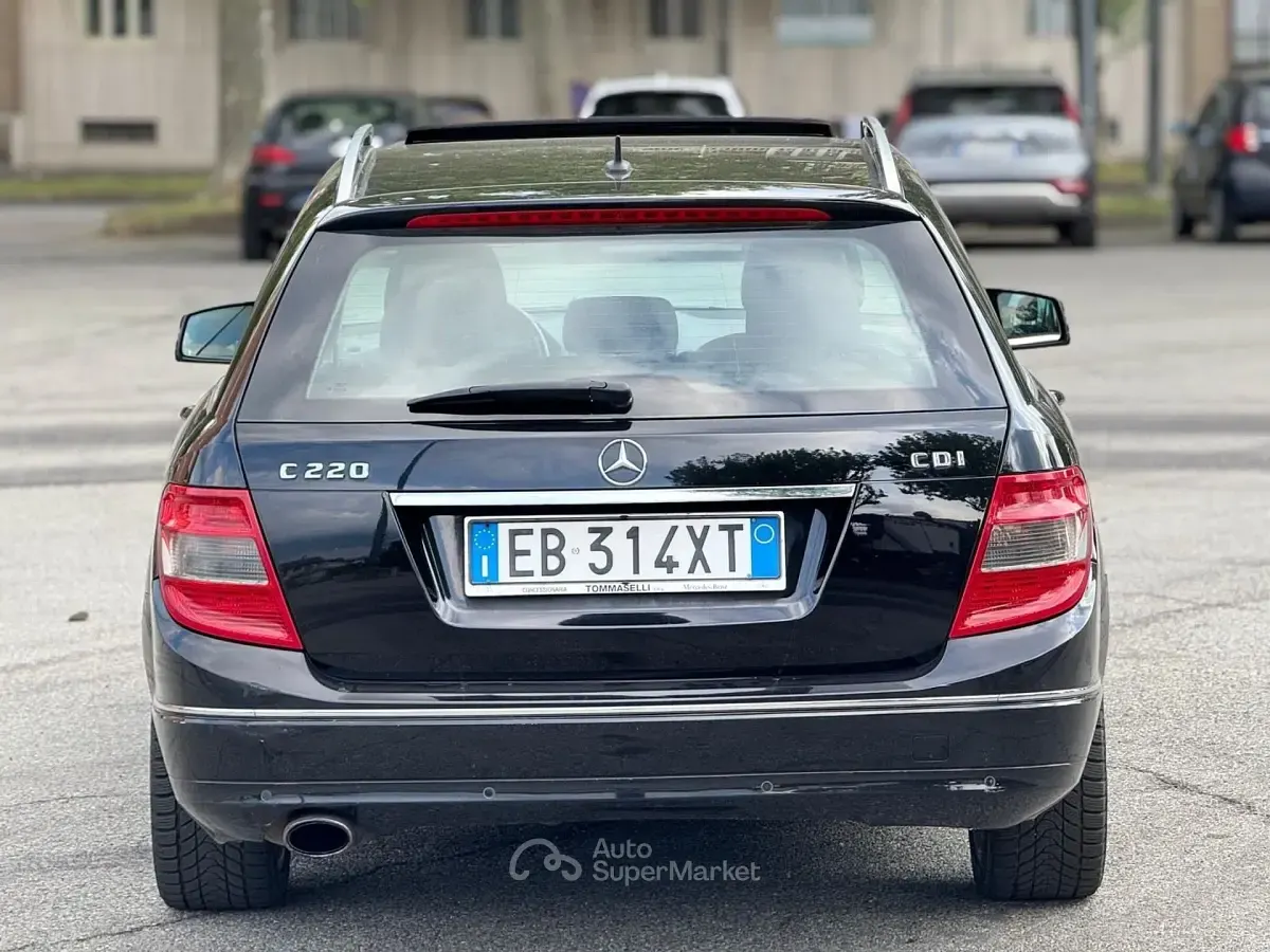 Gebraucht Mercedes C220 Avantgarde 170 PS (125 kW) 2010 Schwarz Kombi