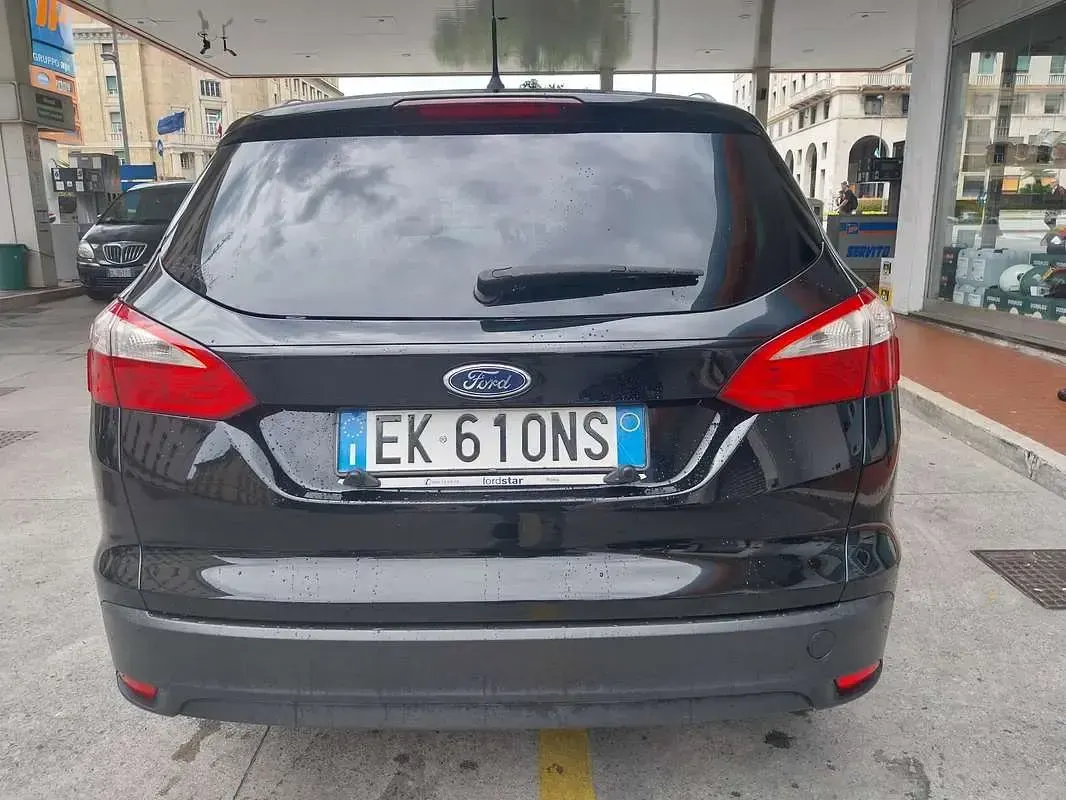 Usata Ford Focus Titanium 116 CV (85 kW) 2011 Nero Station wagon