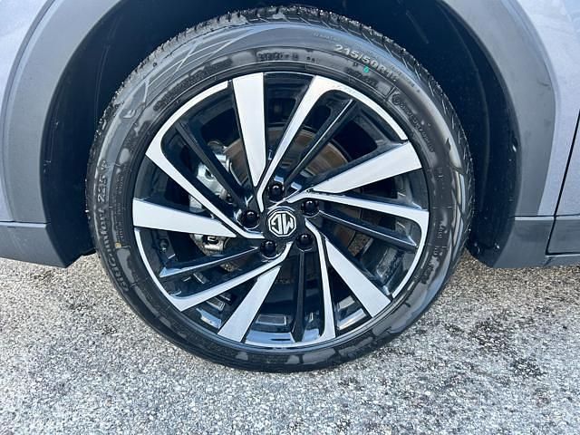 Nuova MG ZS Luxury 136 CV (100 kW) 2025 Nessuno(met.) Berlina