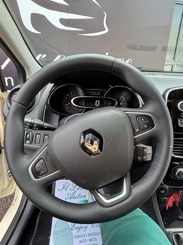 Usata Renault Clio IV Life 89 CV (65 kW) 2018 Beige Berlina