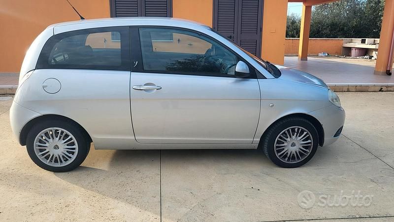Usata Lancia Ypsilon 2010 Utilitaria