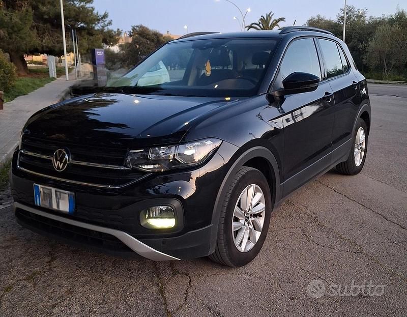 Usata VW T-Cross Style 95 CV (69 kW) 2022 Nero SUV