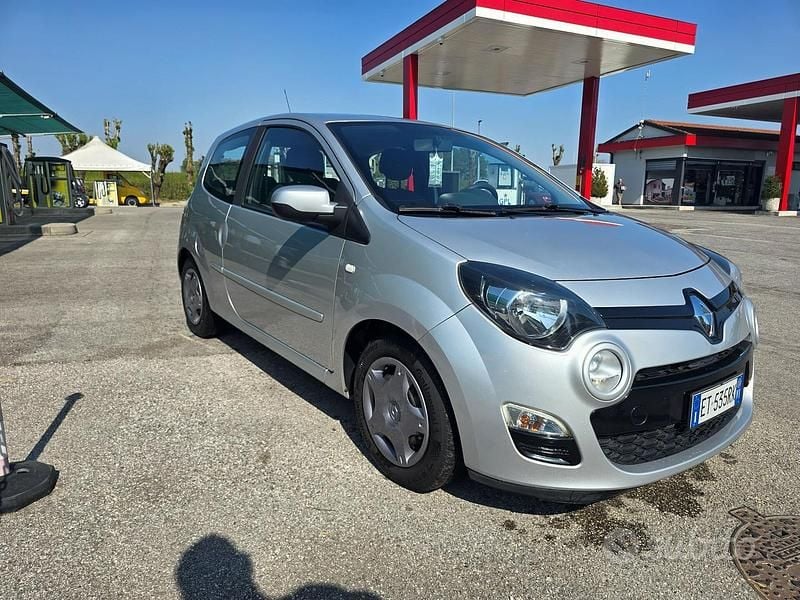 Usata Renault Twingo Night&Day 75 CV (55 kW) 2013 Grigio Utilitaria
