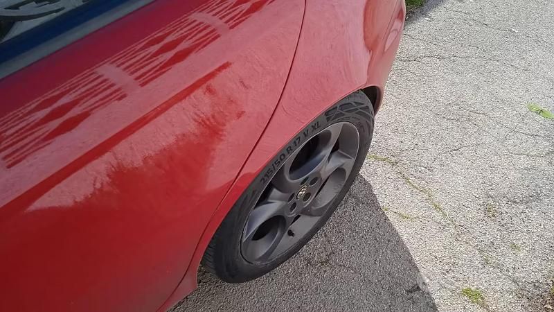 Usata Alfa Romeo 147 150 CV (110 kW) 2005 Rosso Utilitaria